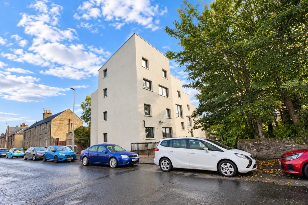 29 Bell Place, Forfar, DD8 3AZ