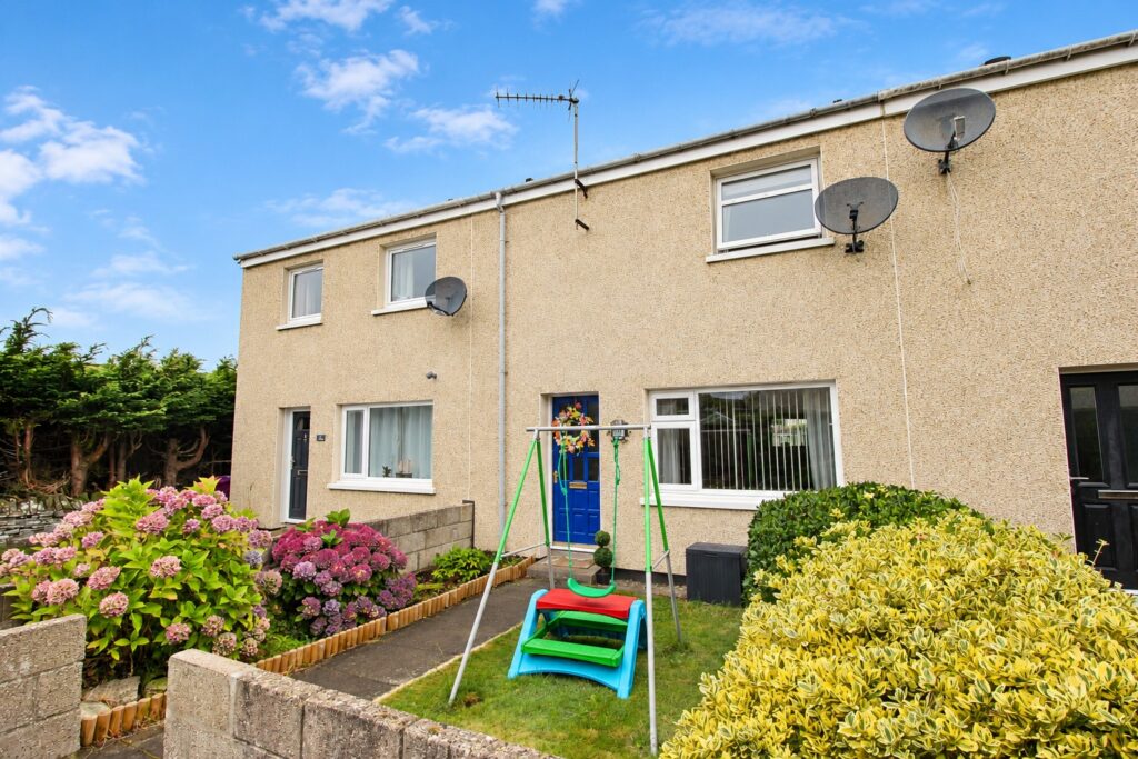 31 Threewells Place, Forfar, DD8 1ER